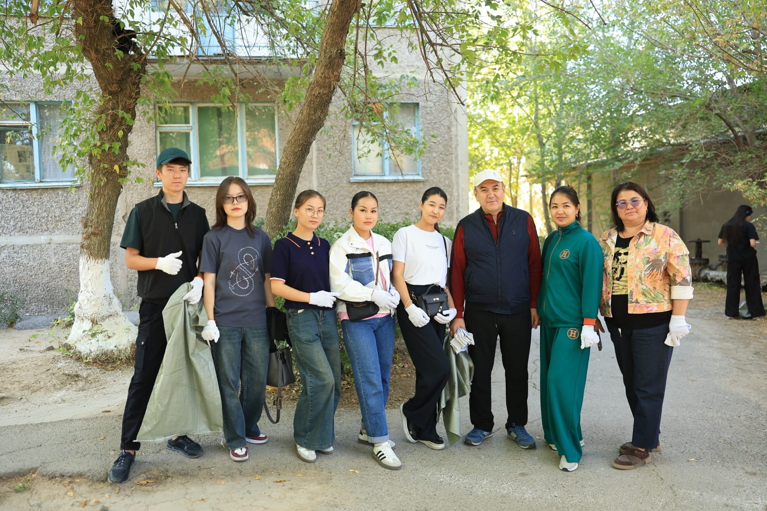 The staff of the Agrarian Faculty took part in the cleaning day