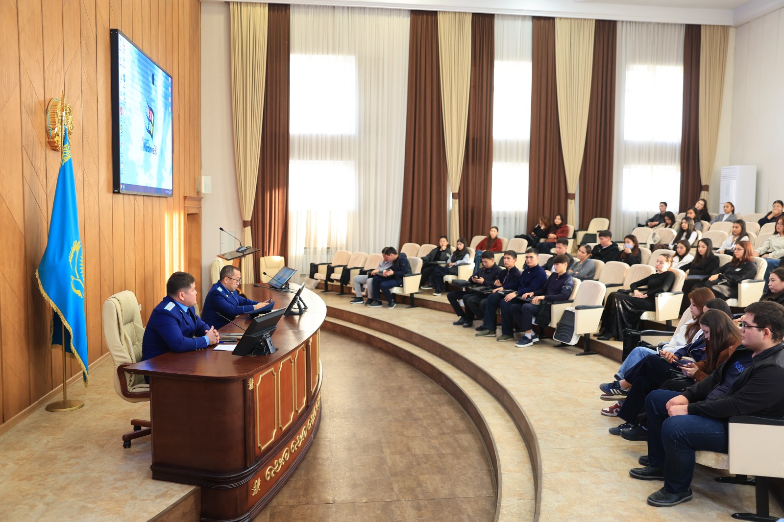 «Закон и порядок»: в ЮКУ обсудили меры по профилактике наркопреступлений