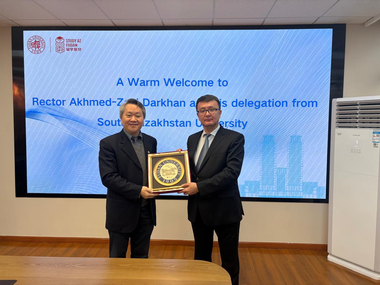 Рабочий визит в Шанхай: укрепление научно-технологического сотрудничества