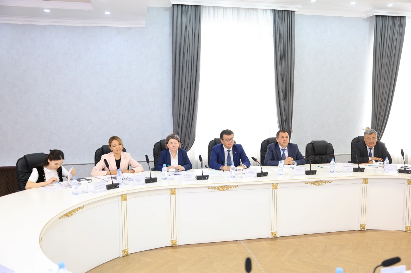 ПУАТЬЕ УНИВЕРСИТЕТІМЕН ЕКІЖАҚТЫ ЫНТЫМАҚТАСТЫҚ ПЕРСПЕКТИВАЛАРЫ ТАЛҚЫЛАНДЫ