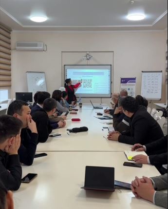 Әуезов ғалымы өзбекстандық оқытушыларға ЖИ технологиялары бойынша дәріс оқыды