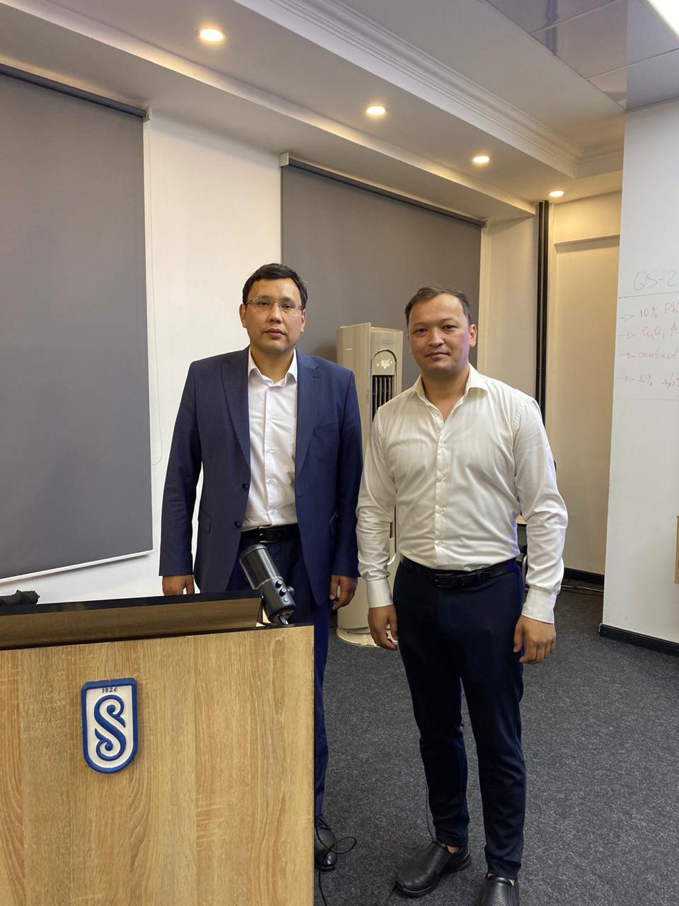 Әуезов ғалымдарының әлемде рейтингі жоғары халықаралық журналда ғылыми еңбектері жарияланд