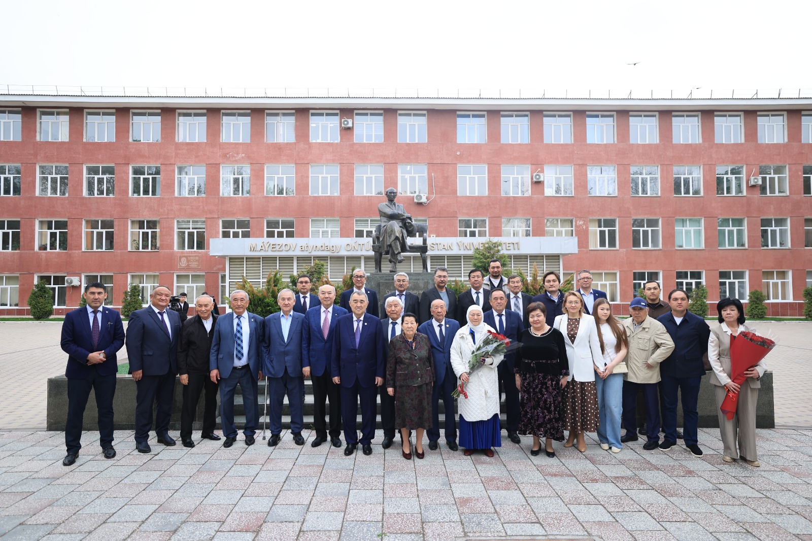 Әуезов университетінде Серікжан Сейітжанов атындағы мәжіліс жалының ашылу салтанаты өтті