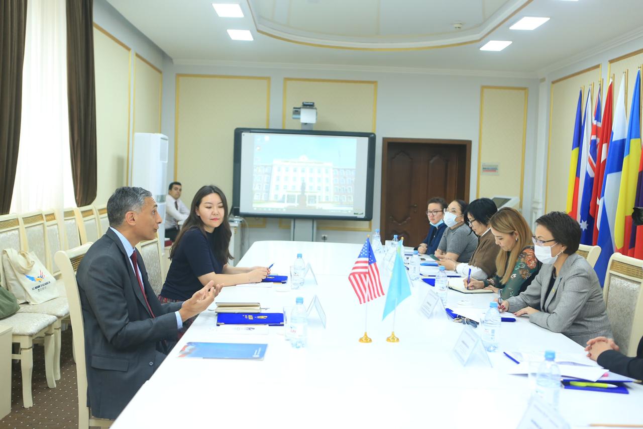 Visit of the Public Affairs Officer of the U.S. Consulate General in Almaty to M. Auezov South Kazakhstan University