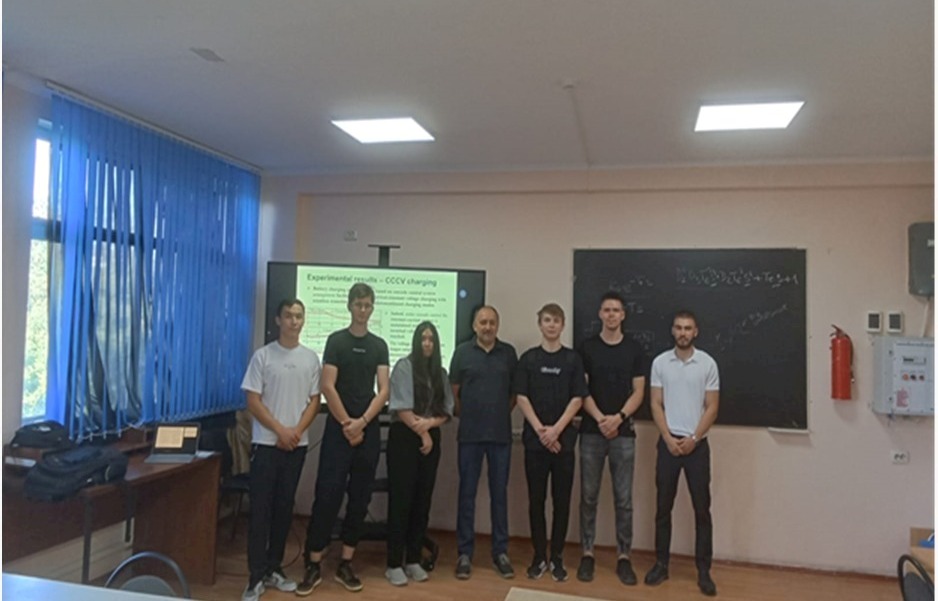 Жетекші  шетелдік ғалым, профессор Даниель Павковичтің  бакалавриат білім алушыларына дәріс оқуы