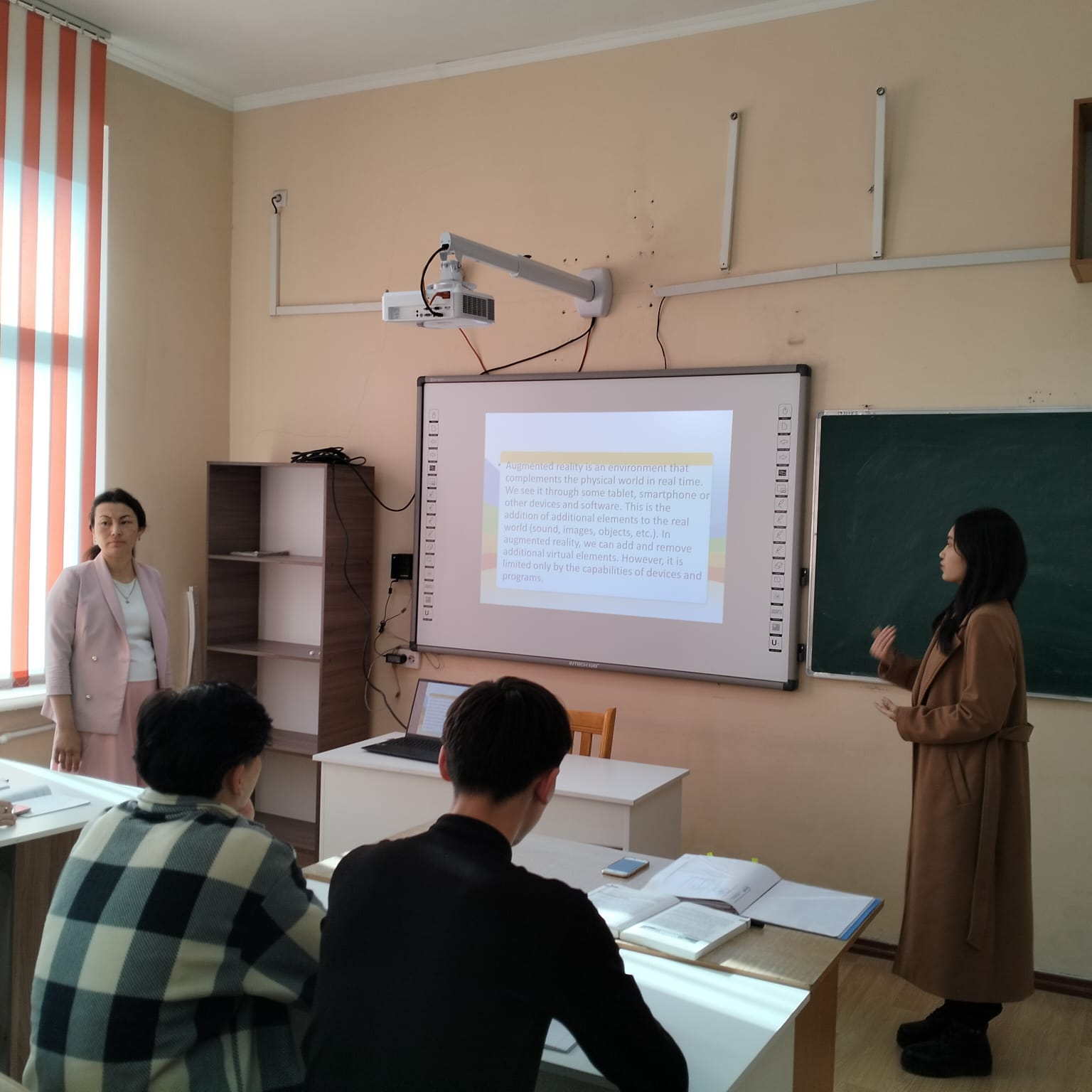 “Information and communication technology” пәнінен «Database systems» лекция тақырыбы  бойынша  ашық сабақ өткізді
