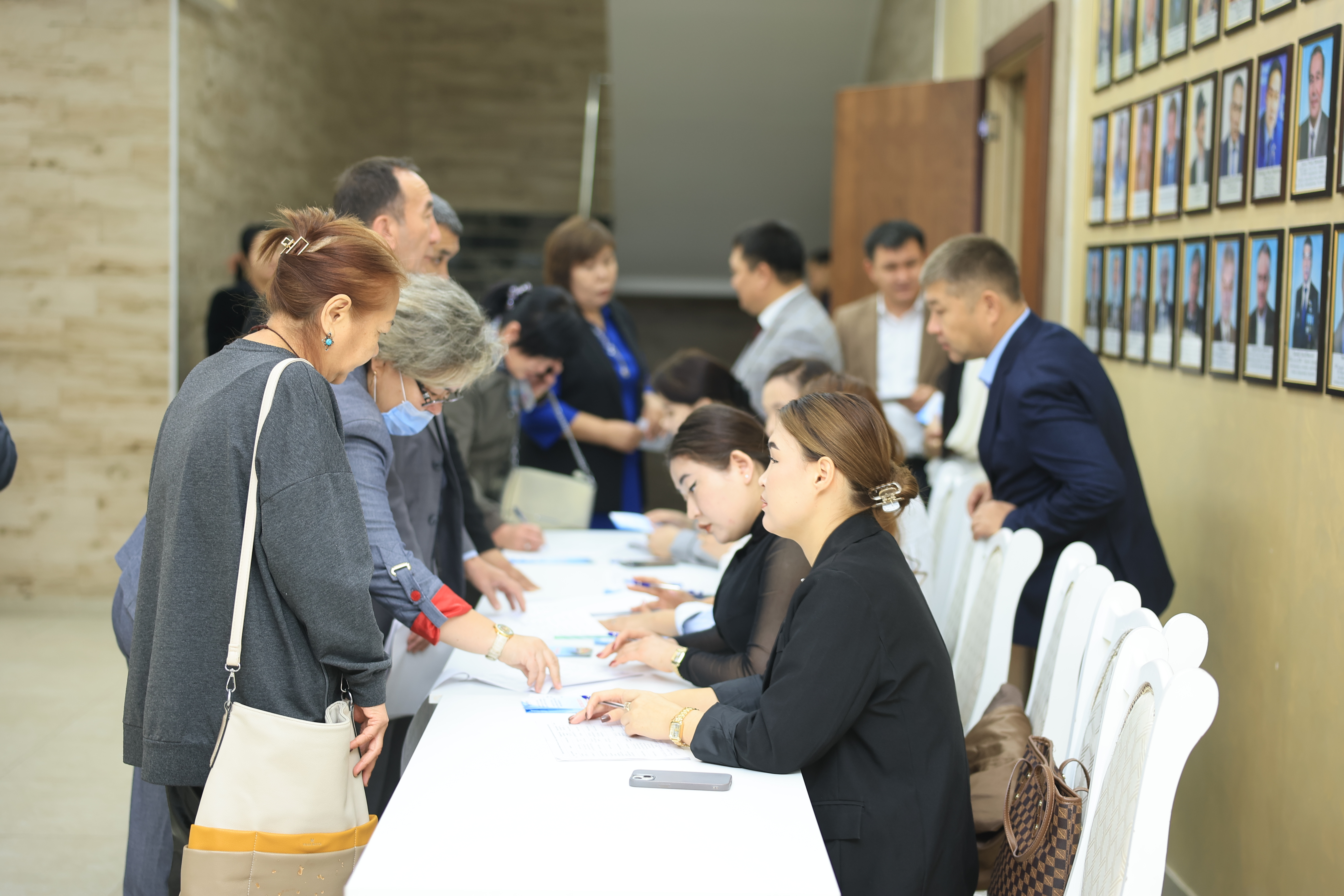 Training of young professionals: Foresight session held in Shymkent