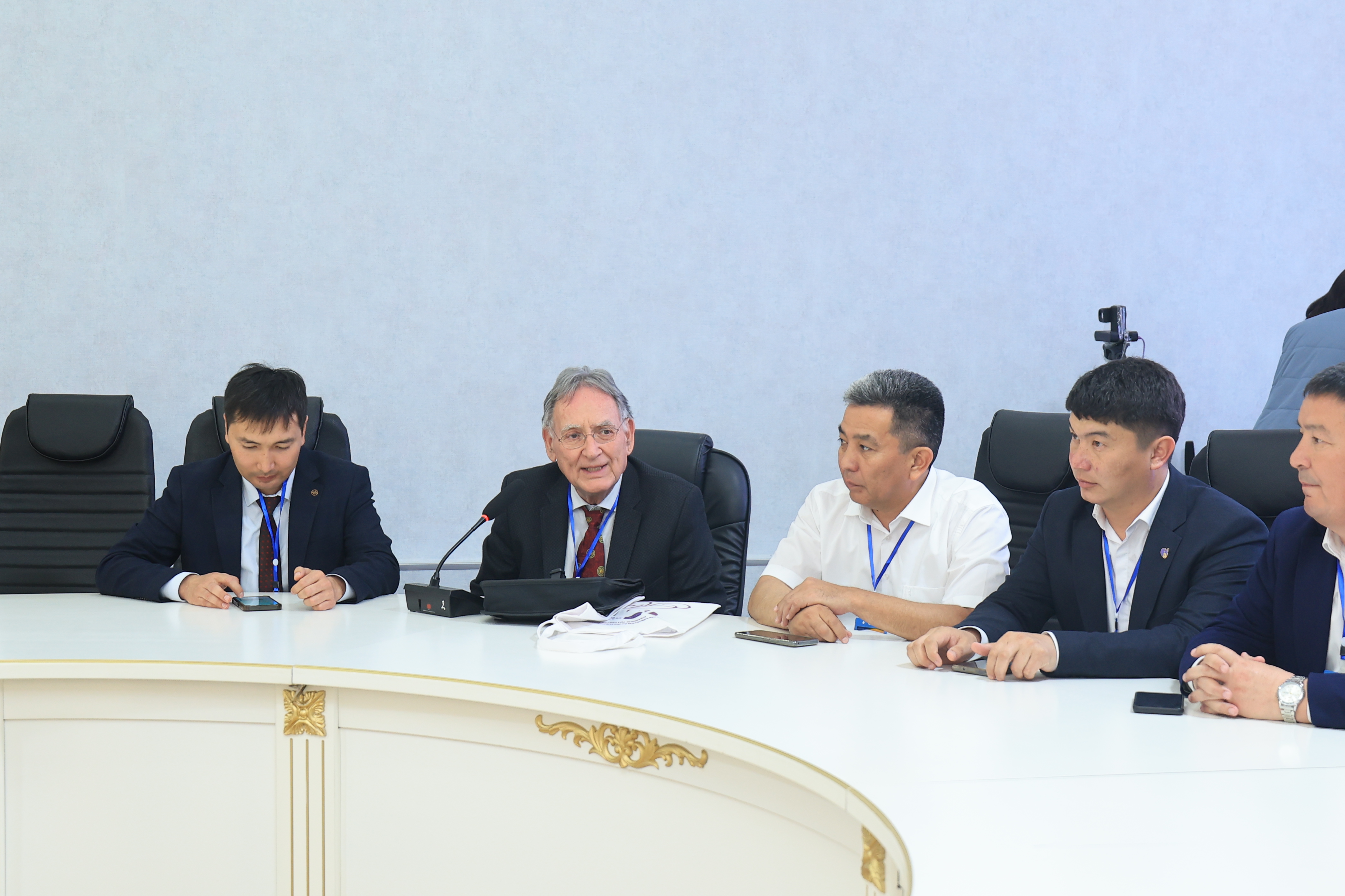 В Южно-Казахстанском университете им. М. Ауэзова открылся центр TEX4FUTURE