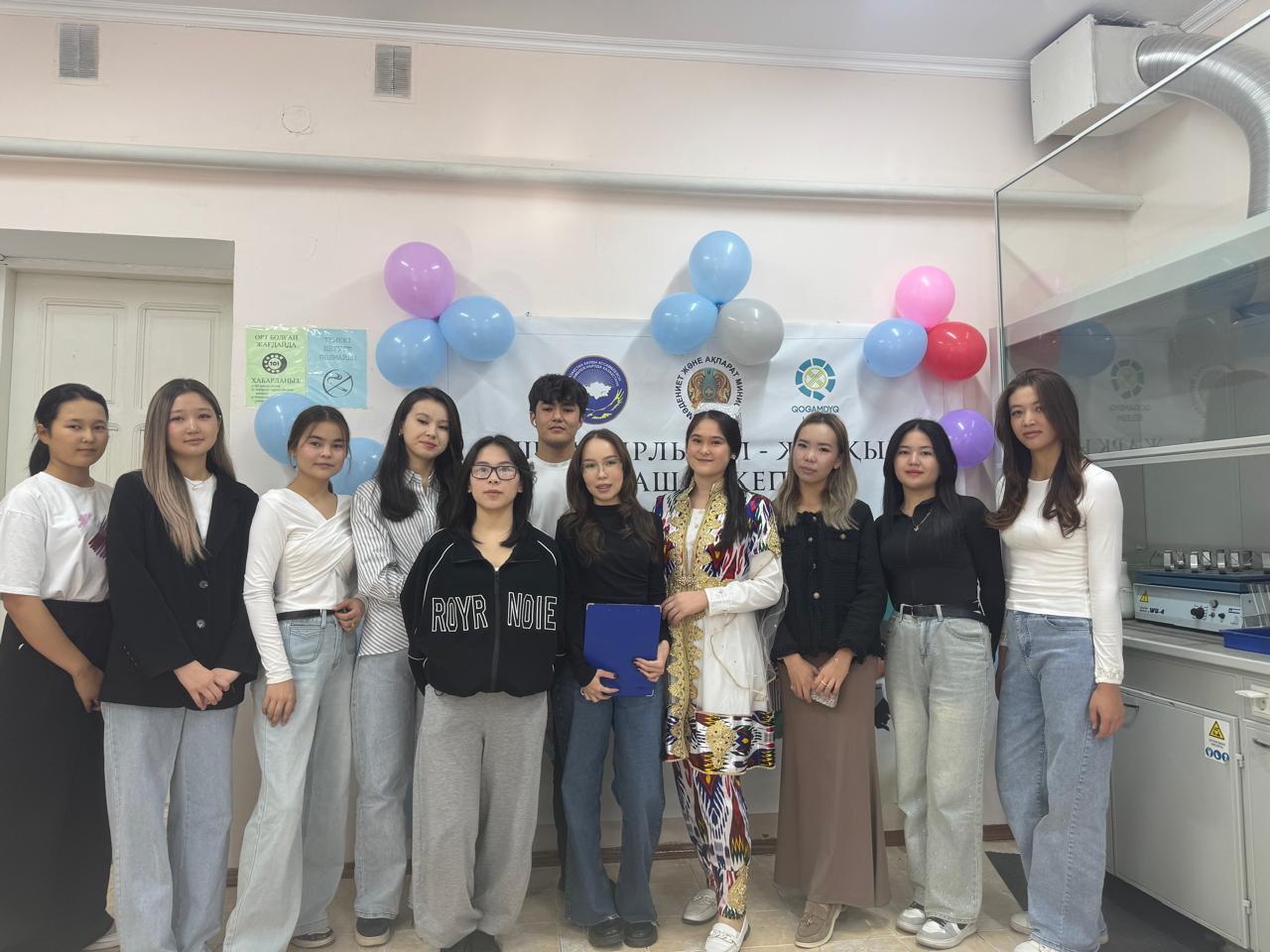 Open tutor hour on the topic &quot;Three-pillar language - the guarantee of a bright future&quot;